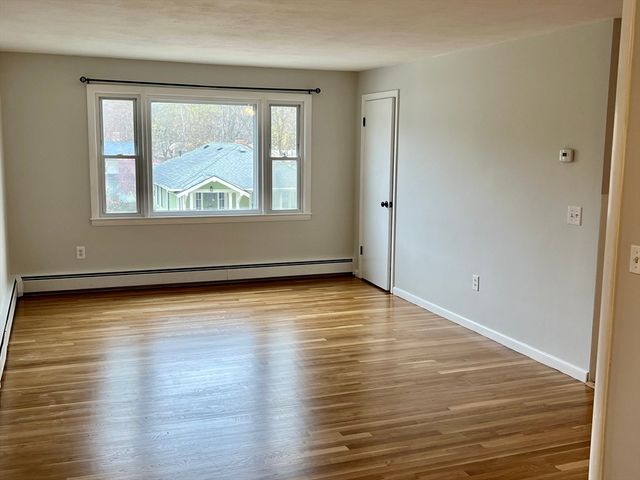 61 Richmond Ave, Worcester, MA 01602