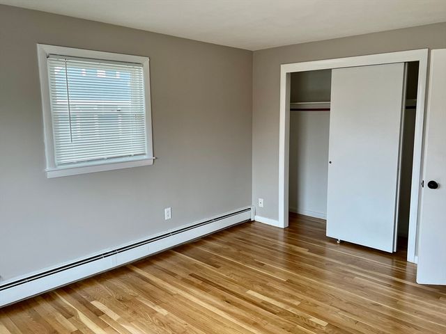61 Richmond Ave, Worcester, MA 01602