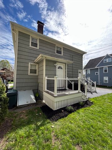 61 Richmond Ave, Worcester, MA 01602