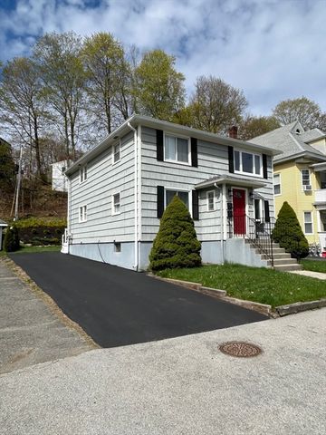 61 Richmond Ave, Worcester, MA 01602