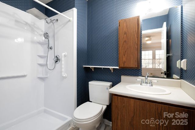 38 Wildwood Avenue, Asheville, NC 28804