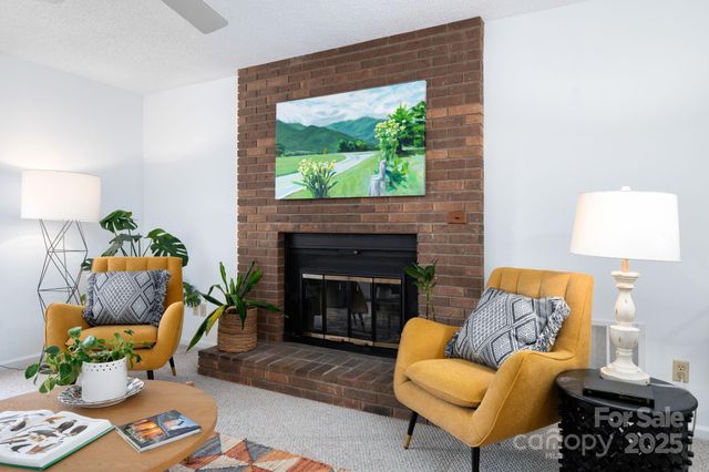 38 Wildwood Avenue, Asheville, NC 28804