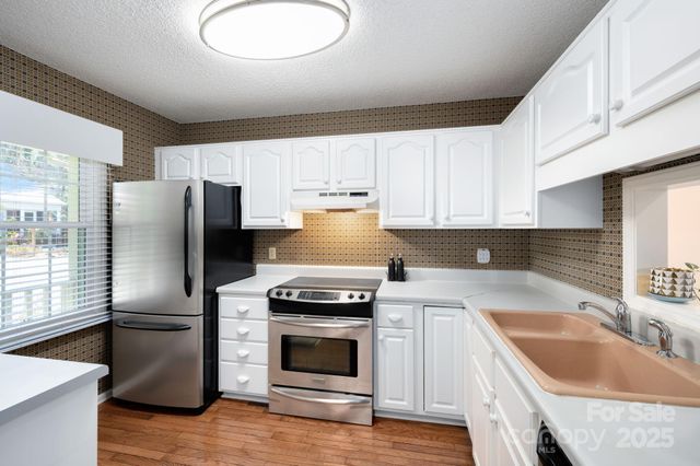 38 Wildwood Avenue, Asheville, NC 28804