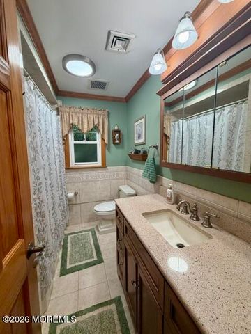 12 Alberta Drive, Marlboro, NJ 07746