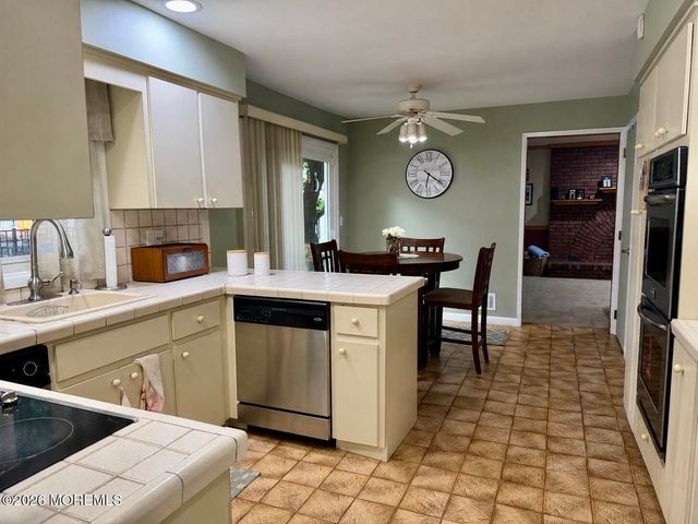12 Alberta Drive, Marlboro, NJ 07746