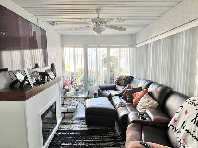 11451 SW 76TH AVENUE, Ocala, FL 34476