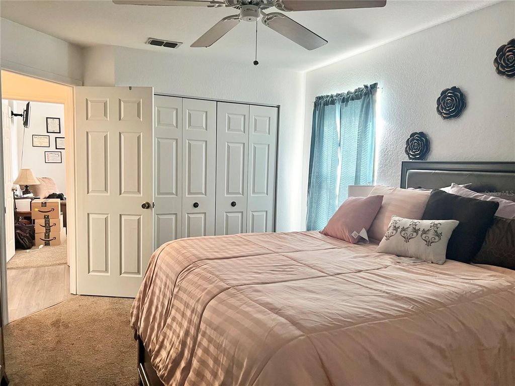 Image 21 of property listing at 11451 SW 76TH AVENUE, Ocala, FL 34476