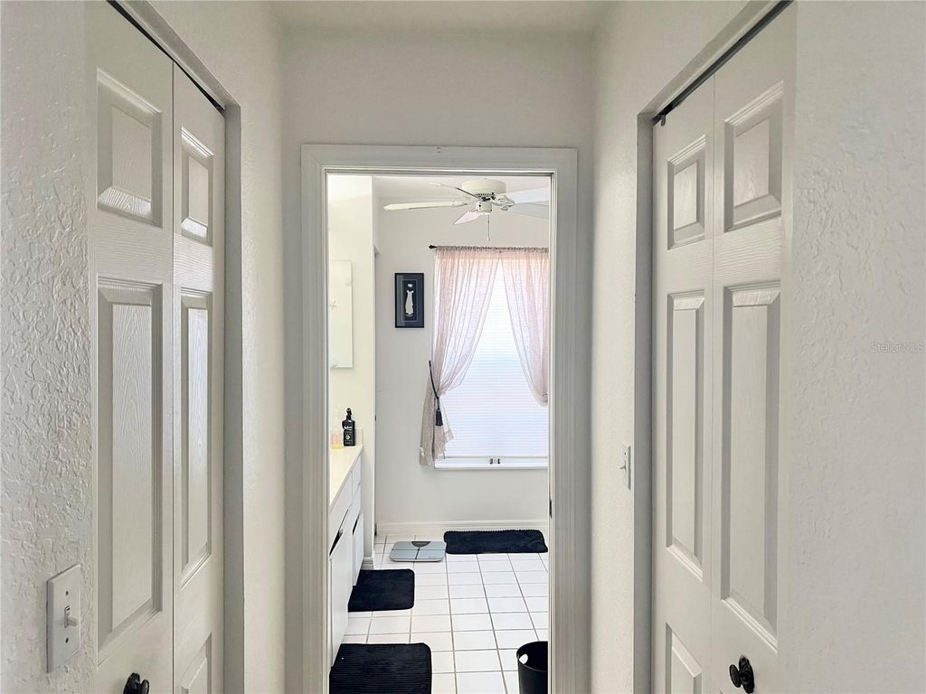 Image 24 of property listing at 11451 SW 76TH AVENUE, Ocala, FL 34476