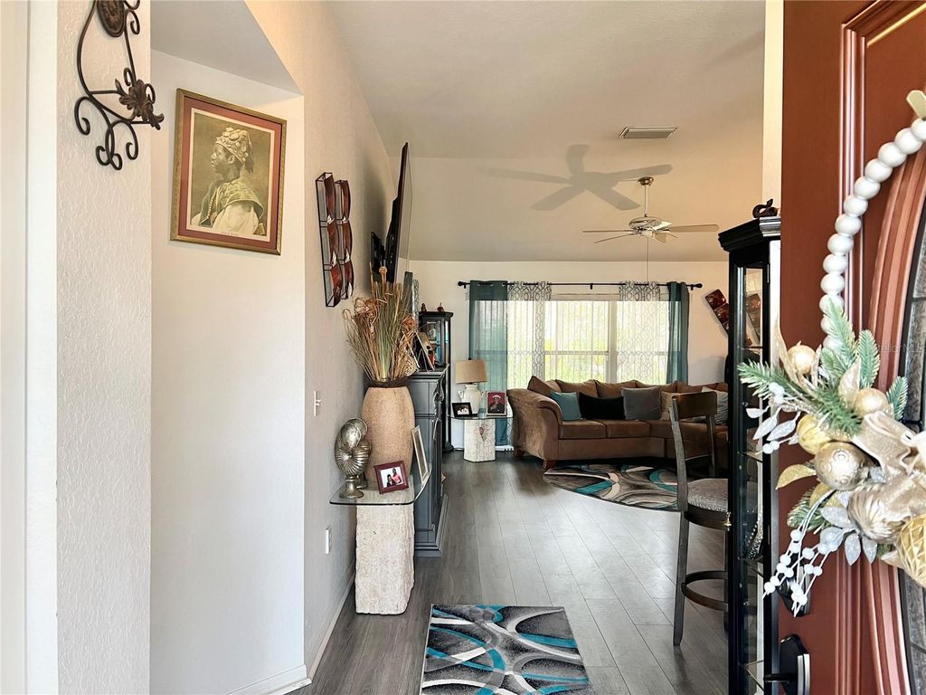 Image 4 of property listing at 11451 SW 76TH AVENUE, Ocala, FL 34476