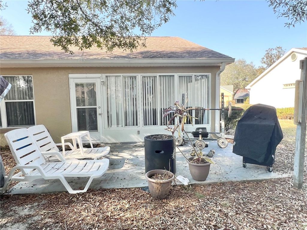 Image 36 of property listing at 11451 SW 76TH AVENUE, Ocala, FL 34476