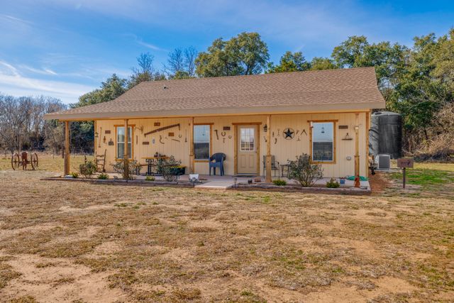 10607 430, Cross Plains, TX 76443