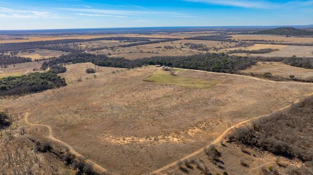 10607 430, Cross Plains, TX 76443