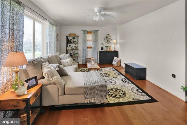 7106 BERNVILLE RD, Bernville, PA 19506
