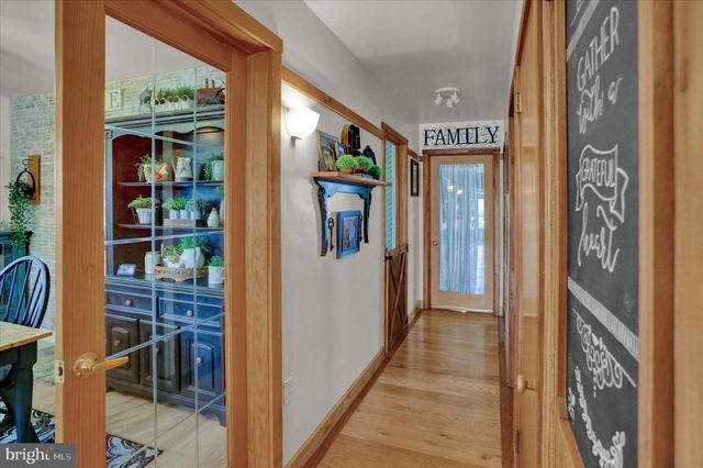 7106 BERNVILLE RD, Bernville, PA 19506