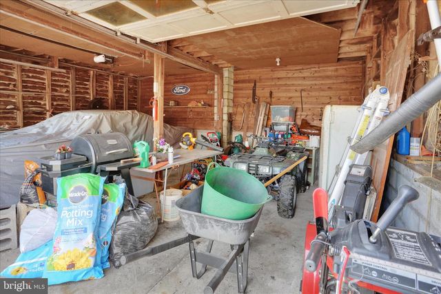 7106 BERNVILLE RD, Bernville, PA 19506