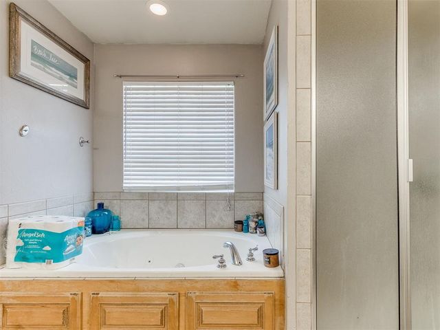 1127 Woodbrook Drive, Purcell, OK 73080