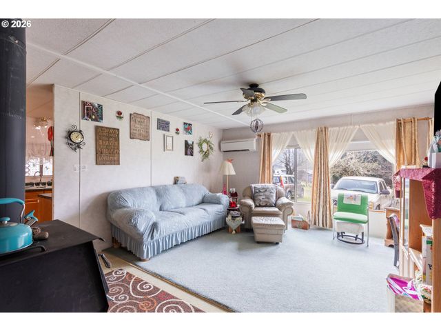 146 CRATER Rd, Camas Valley, OR 97416