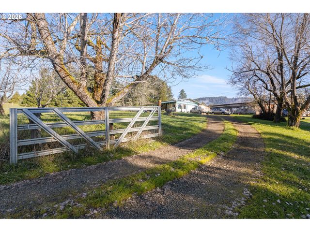 146 CRATER Rd, Camas Valley, OR 97416
