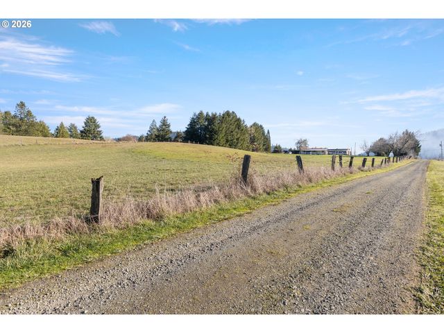 146 CRATER Rd, Camas Valley, OR 97416