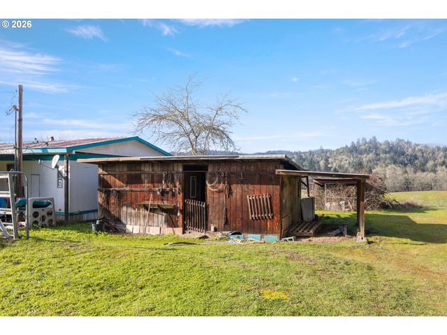 146 CRATER Rd, Camas Valley, OR 97416