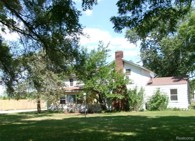 2080 N Milford Road, Highland Charter Township, MI 48357