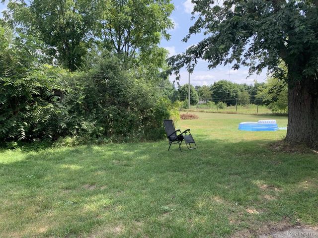 2080 N Milford Road, Highland Charter Township, MI 48357
