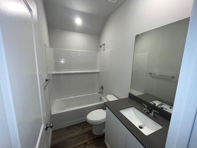 3867 Rose Hill, Denison, TX 75020