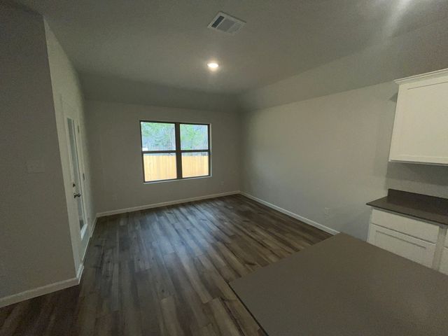 3867 Rose Hill, Denison, TX 75020