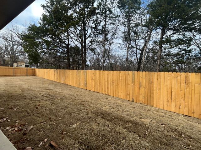 3867 Rose Hill, Denison, TX 75020