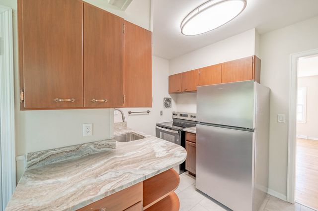 1607 Stratford Court, Joliet, IL 60435
