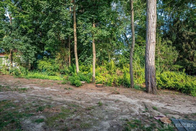 7 Quail run Drive, Jamesburg, NJ 08831