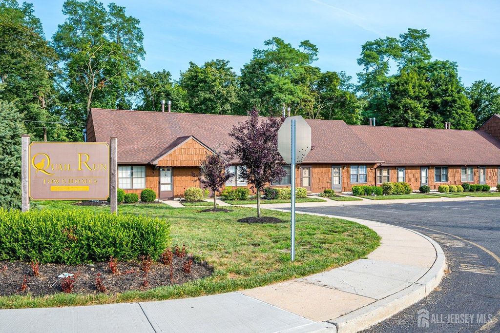 7 Quail run Drive, Jamesburg, NJ 08831