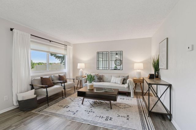 14067 81st Avenue N, Maple Grove, MN 55311