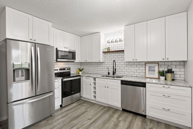 14067 81st Avenue N, Maple Grove, MN 55311