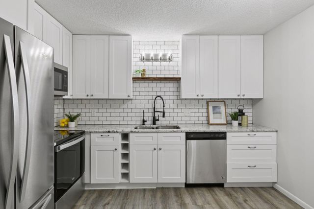 14067 81st Avenue N, Maple Grove, MN 55311