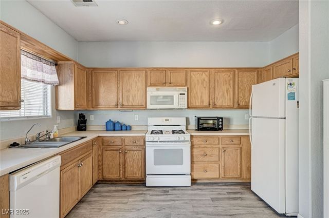 2538 Olay Street, Las Vegas, NV 89142