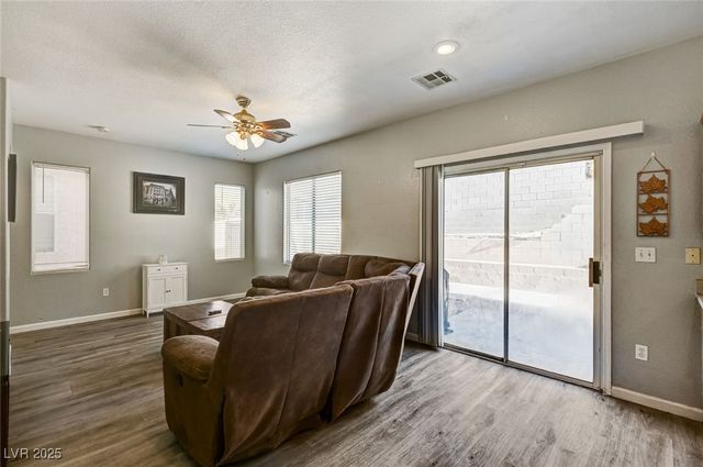 2538 Olay Street, Las Vegas, NV 89142