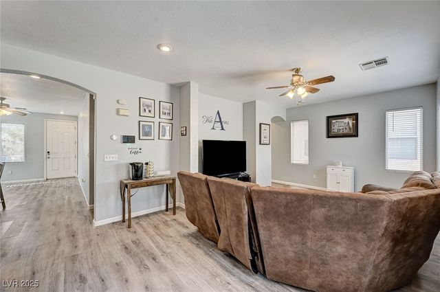 2538 Olay Street, Las Vegas, NV 89142