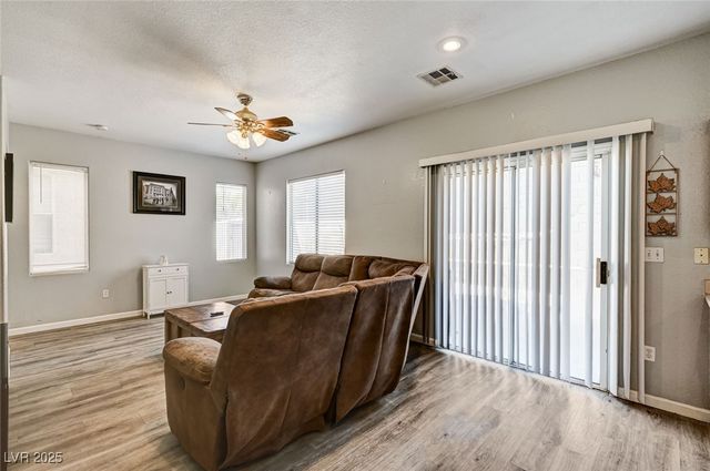 2538 Olay Street, Las Vegas, NV 89142