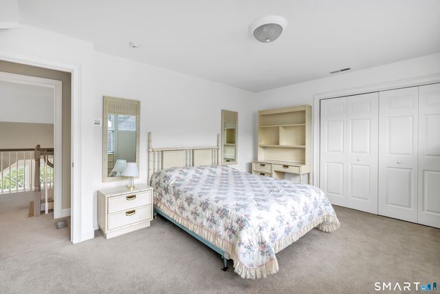 17 Waterford Lane, Shelton, CT 06484