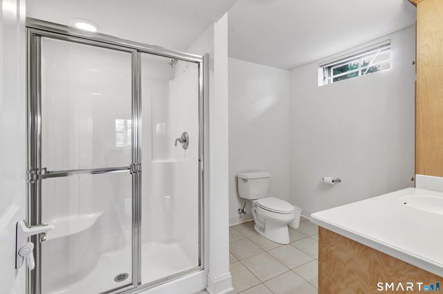 17 Waterford Lane, Shelton, CT 06484