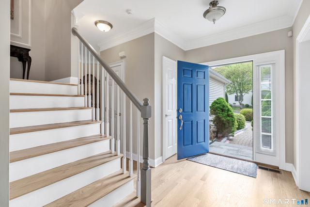 17 Waterford Lane, Shelton, CT 06484