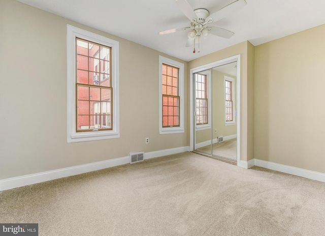 124 N BROADWAY, Gloucester City, NJ 08030