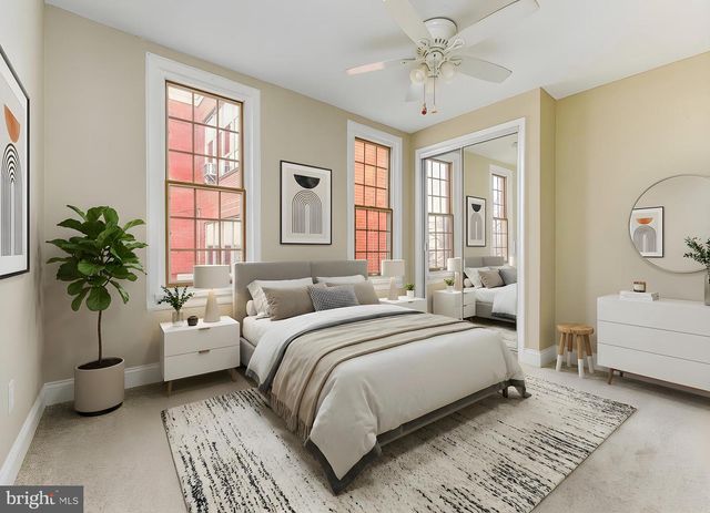 124 N BROADWAY, Gloucester City, NJ 08030