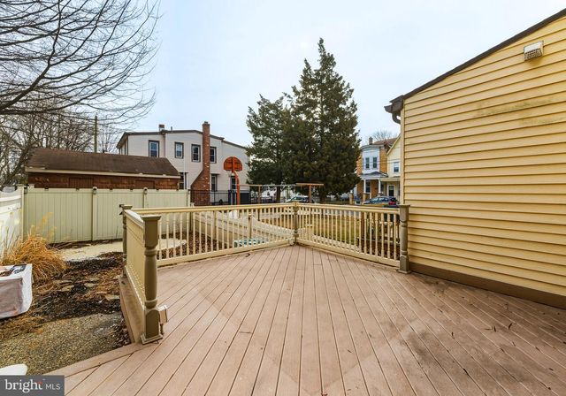 124 N BROADWAY, Gloucester City, NJ 08030