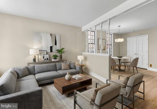 124 N BROADWAY, Gloucester City, NJ 08030