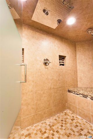 14 Vermillion Drive, Avon, CT 06001