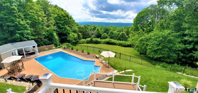 14 Vermillion Drive, Avon, CT 06001