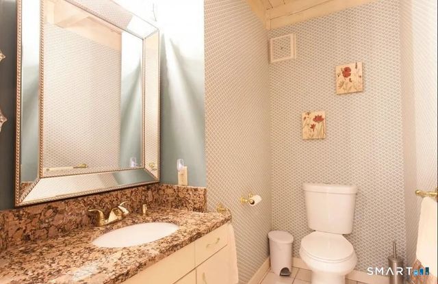 14 Vermillion Drive, Avon, CT 06001