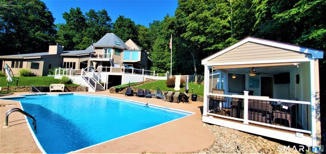 14 Vermillion Drive, Avon, CT 06001